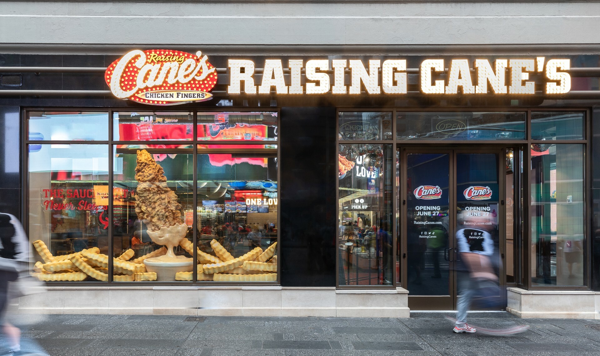 Raising Cane’s NYC finally opens its flagship in Times Square Harlem